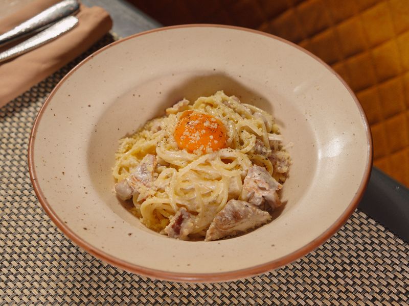 Spaghetti carbonara pasta dish